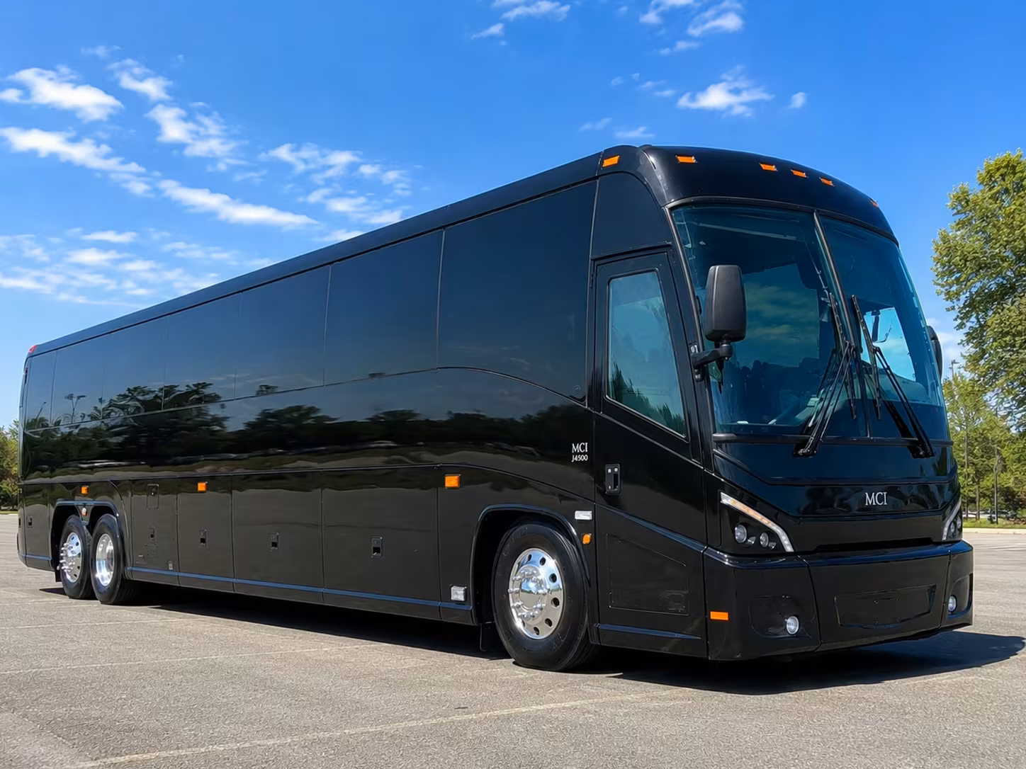 ada accessible field trip buses available for rock hill school groups