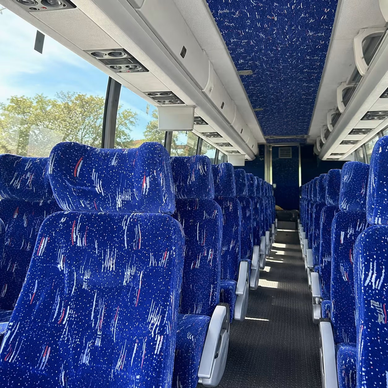rock hill charter bus rentals to discovery place museums